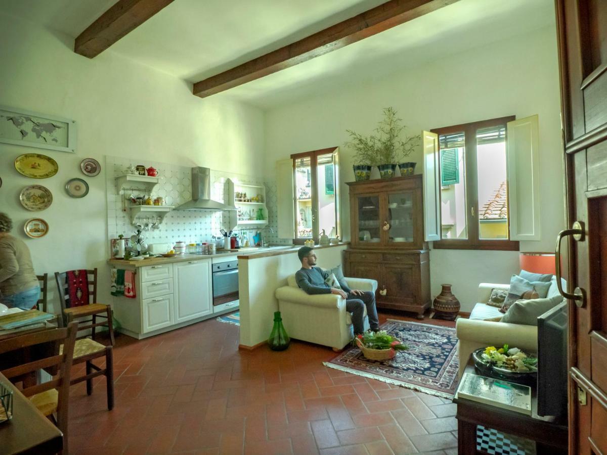 Canacci Undici Florence Luaran gambar